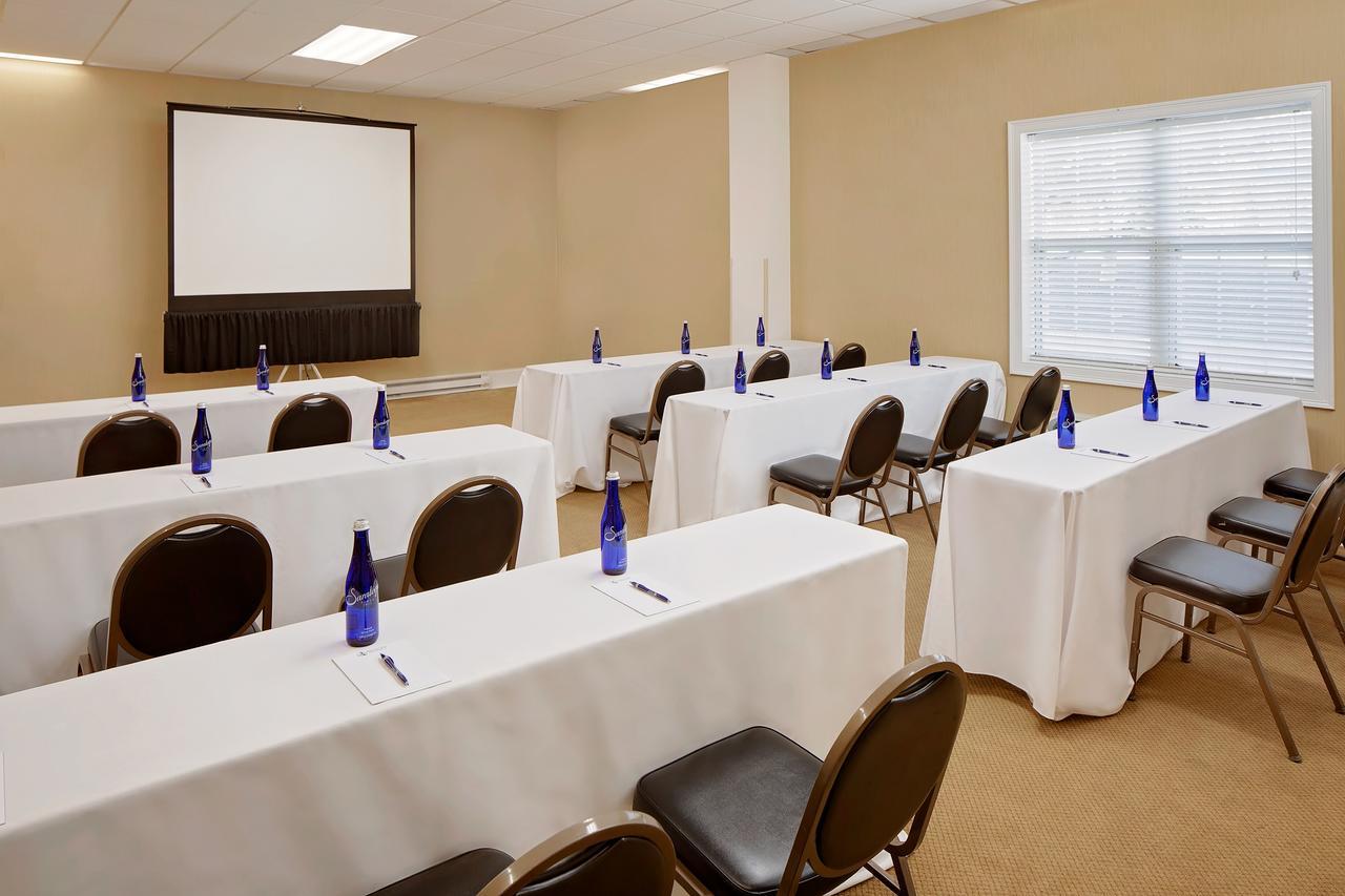 Westford Regency Inn & Conference Center Eksteriør bilde